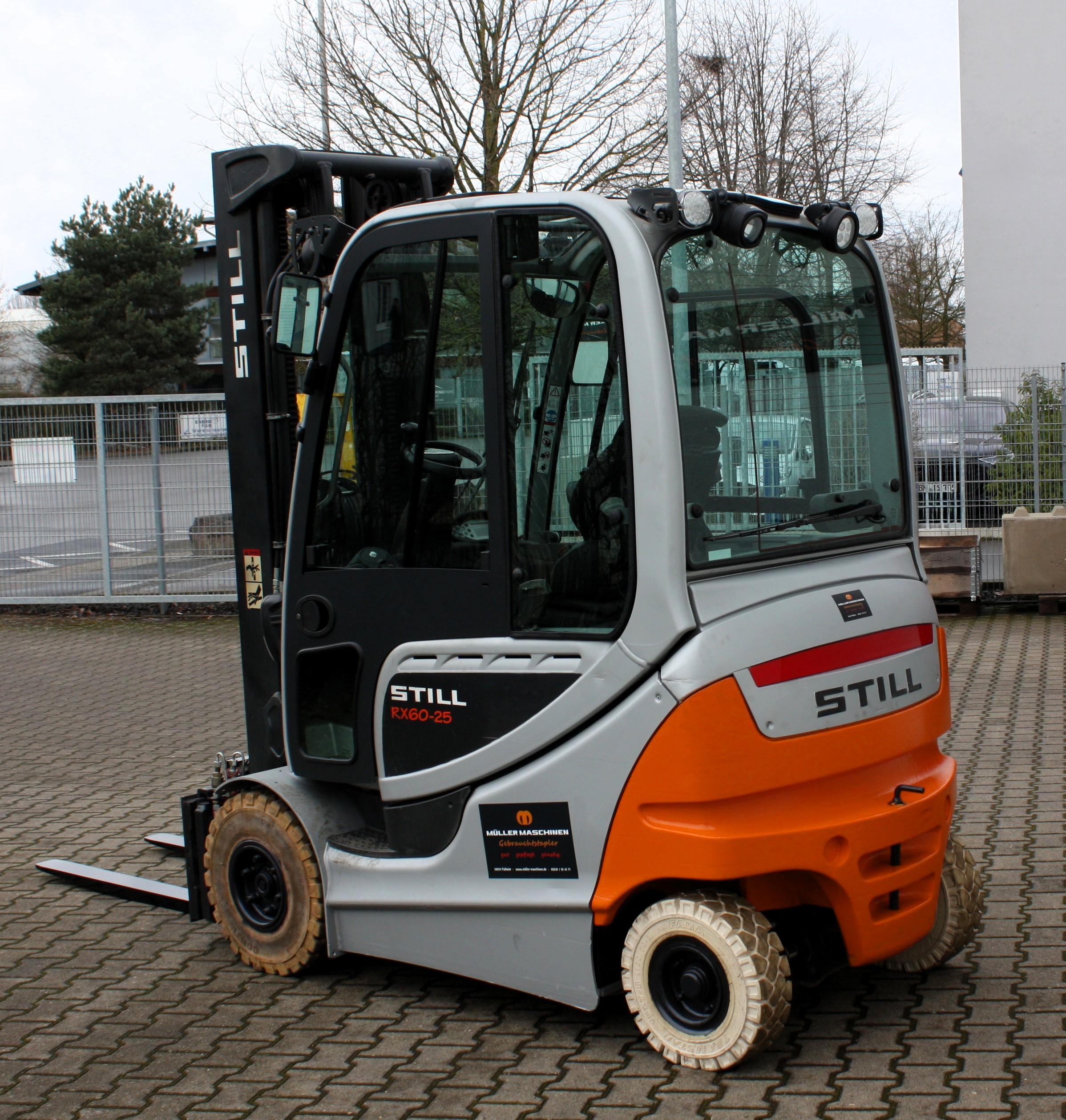 Still RX 60-25 Vierrad Elektro Gabelstapler